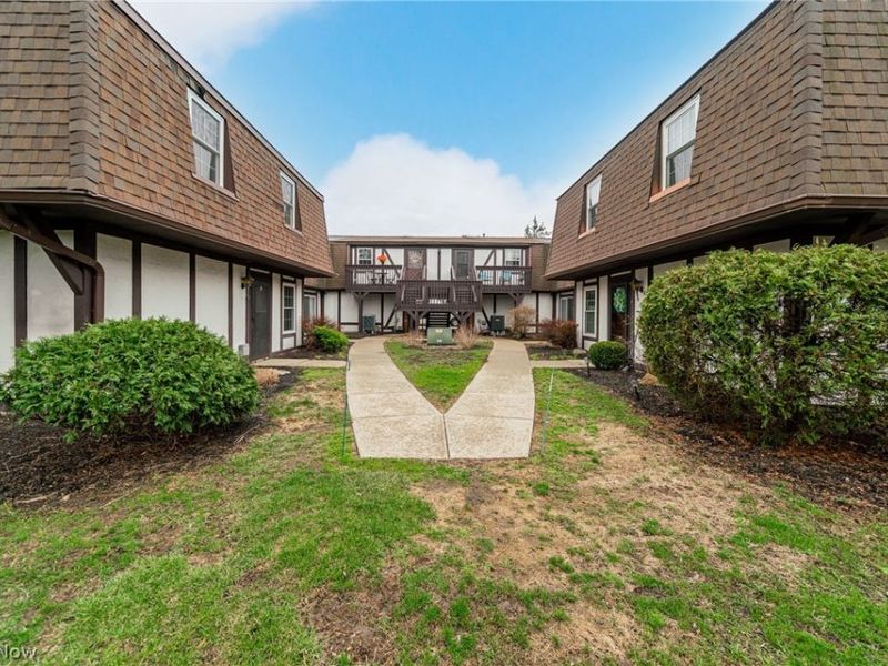 1920 King James Parkway , Unit 11, Westlake, OH 44145 Photo 1