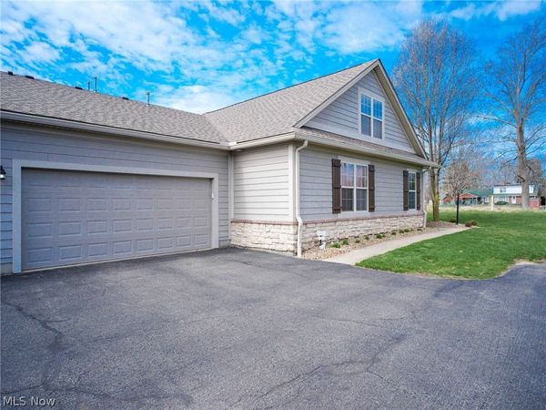 9151 Springfield Road , Unit 503, Poland, OH 44514