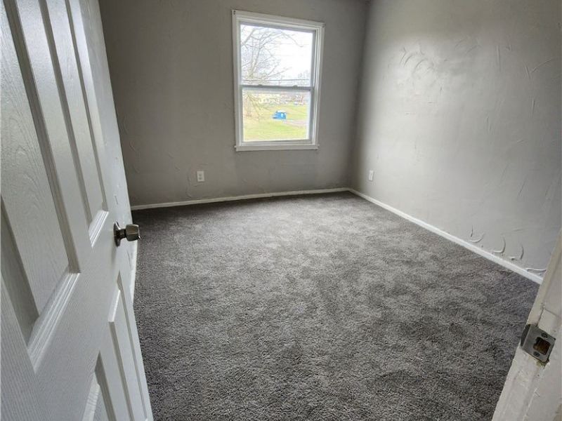 850 N Central Drive , Lorain, OH 44052 Photo 7