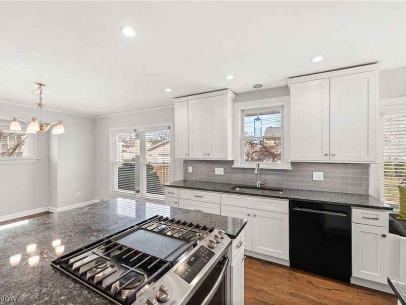 19464 Shoreland Avenue , Rocky River, OH 44116 Photo 11