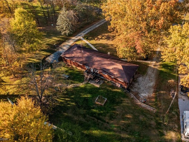 8736 Lynn Park Street NE, Alliance, OH 44601 Photo 16