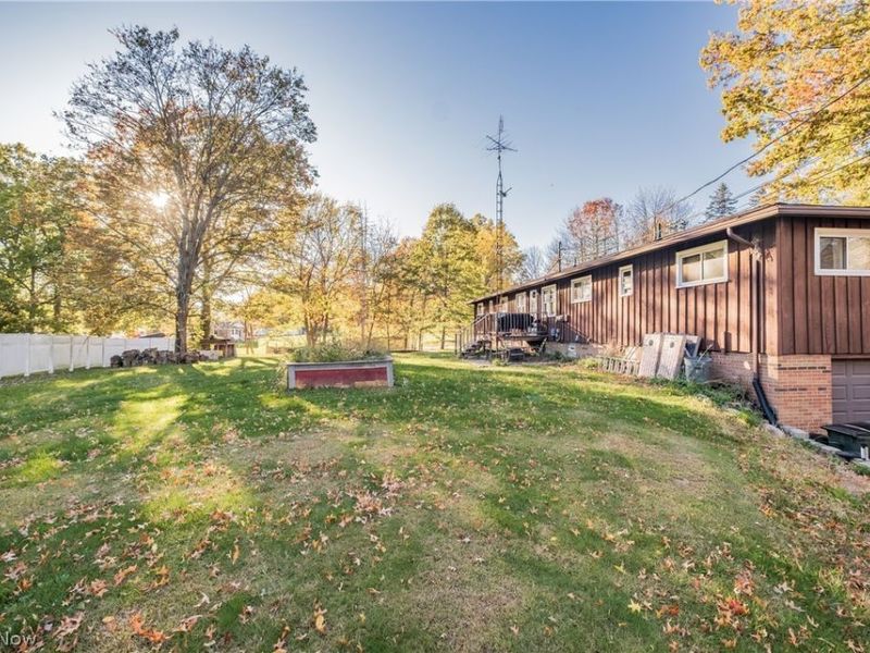 8736 Lynn Park Street NE, Alliance, OH 44601 Photo 6