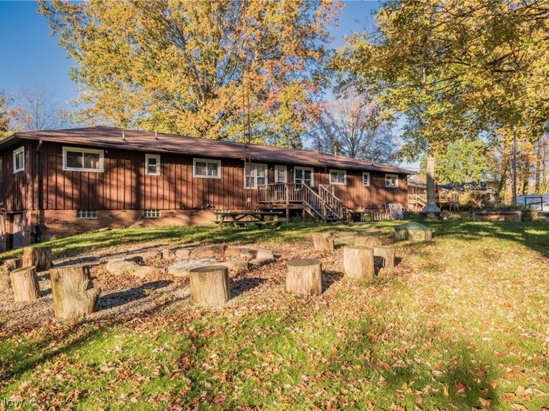 8736 Lynn Park Street NE, Alliance, OH 44601 Photo 9