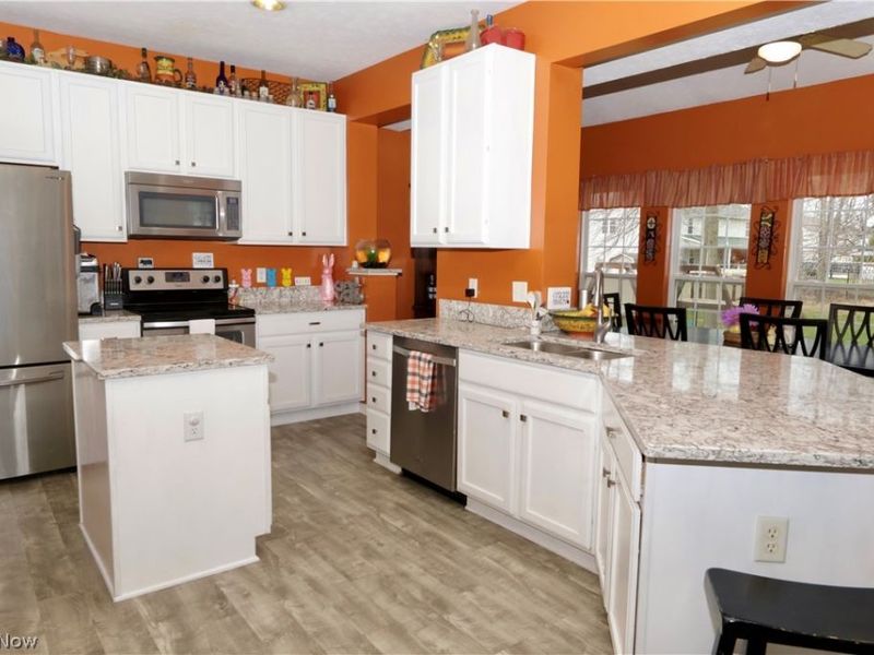 5297 Garfield Boulevard, Sheffield Village, OH 44054 Photo 2