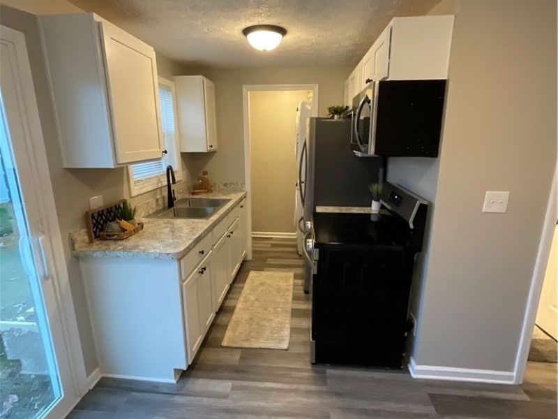 3960 W Erie Avenue , Unit 9, Lorain, OH 44053 Photo 11