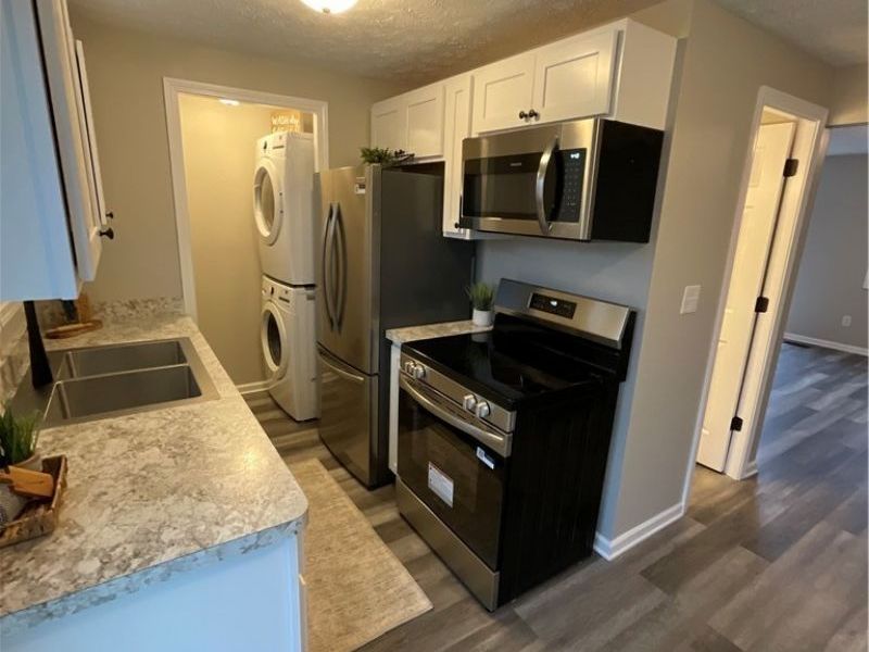 3960 W Erie Avenue , Unit 9, Lorain, OH 44053 Photo 12