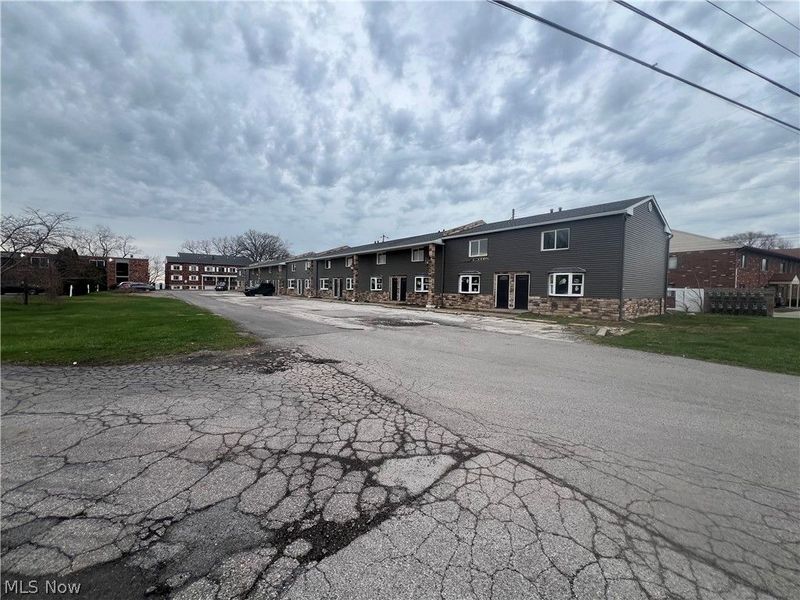 3960 W Erie Avenue , Unit 9, Lorain, OH 44053 Photo 31