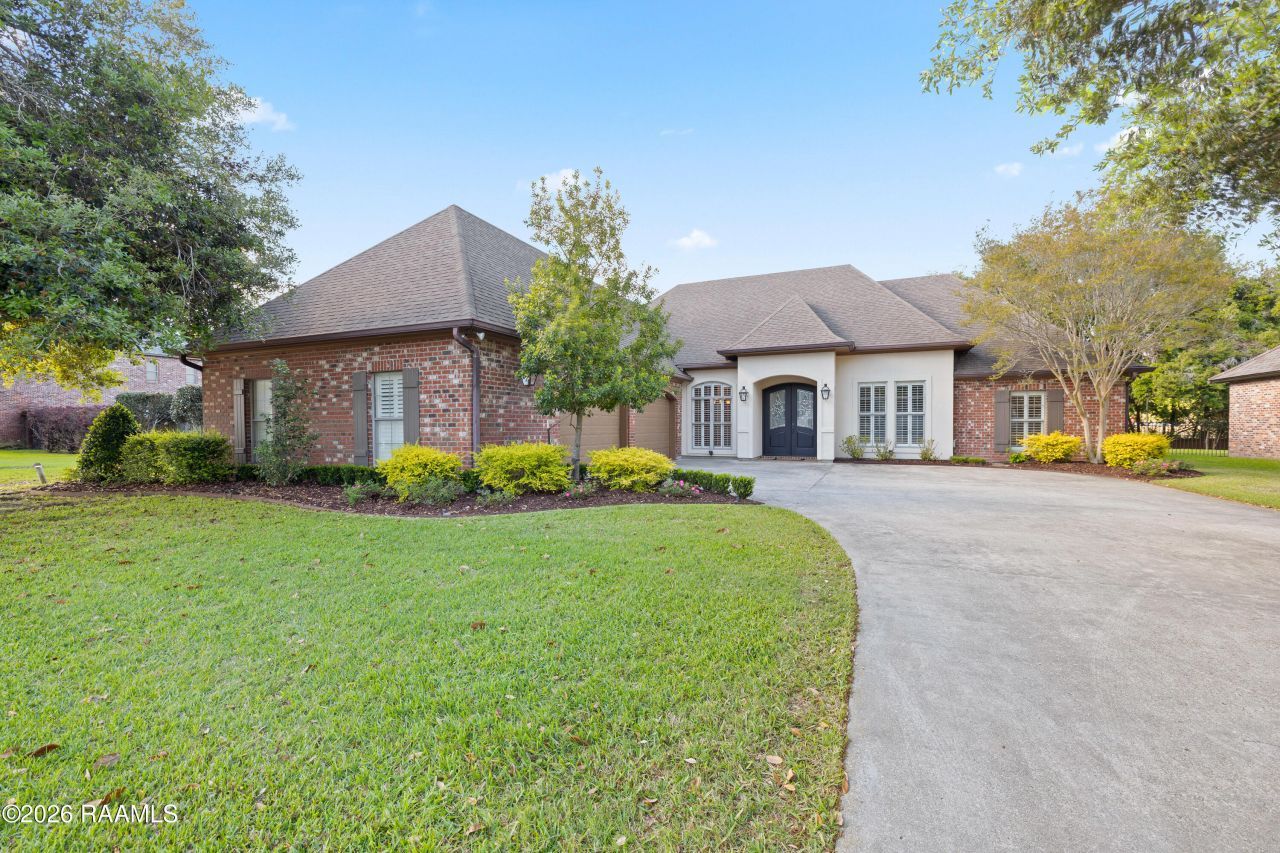 104 Mission Hills Drive, Broussard, LA 70518 Main Photo