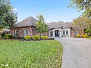 104 Mission Hills Drive, Broussard, LA 70518
