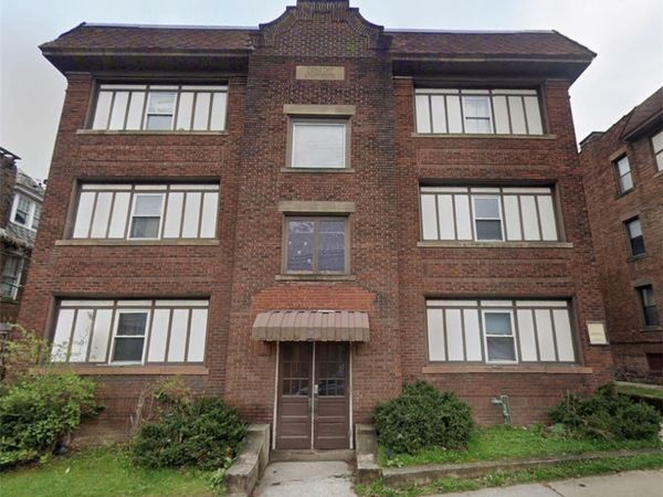 19 Singer Ave, Unit 5, Mckees Rocks, PA 15136