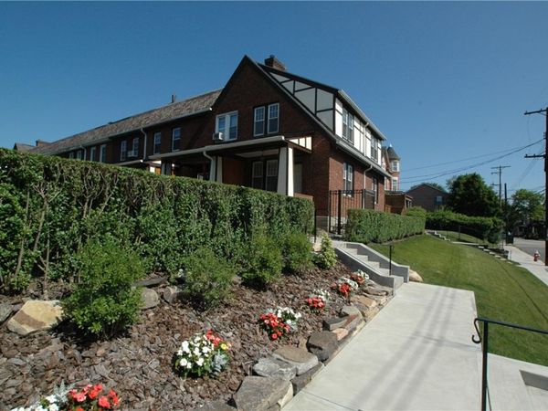 2 Dawson Court , Pittsburgh, PA 15213