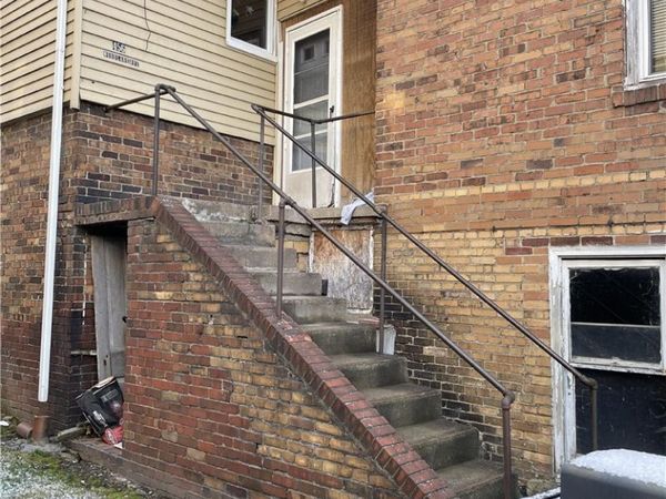 456 Woodlane Ave , Unit 2, Midland, PA 15059