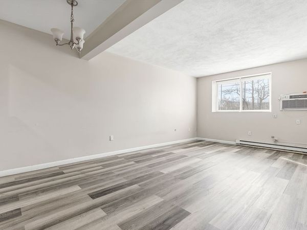 27 Willis St, Unit 6, Framingham, MA 01702