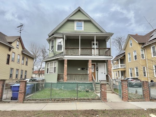 48 Acushnet Ave, Springfield, MA 01105