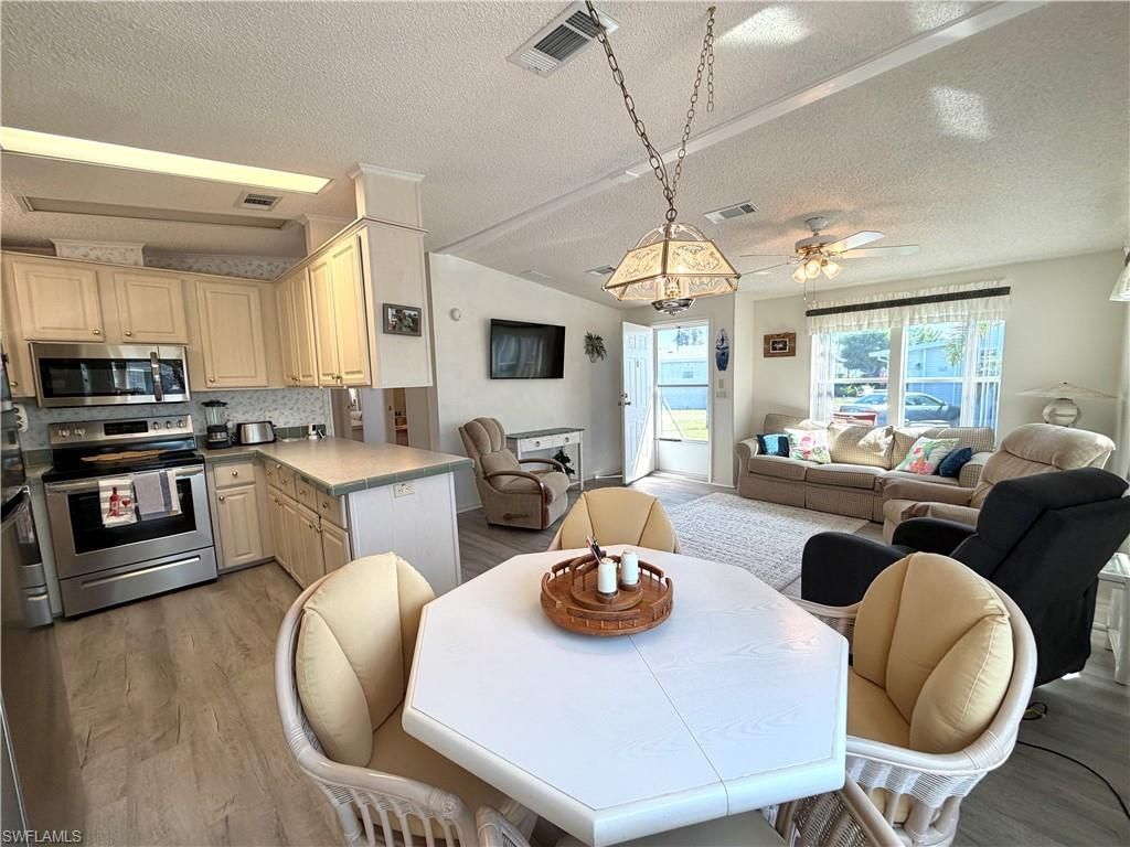 4700 Sawmill Dr W, Estero, FL 33928 Photo