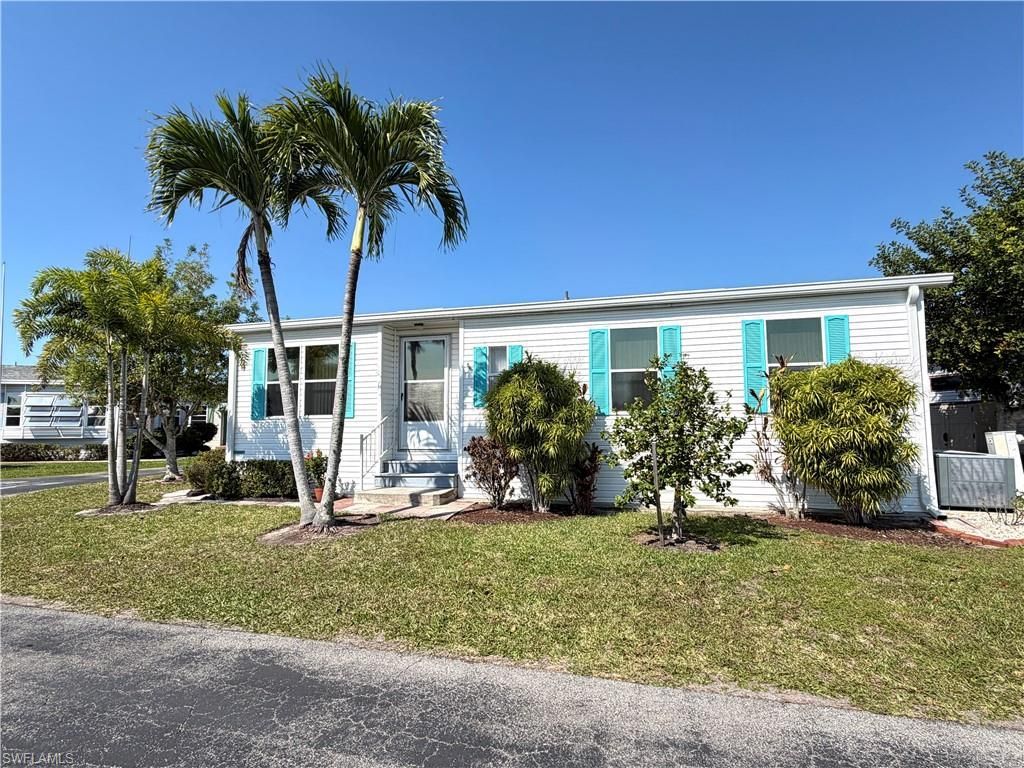 4700 Sawmill Dr W, Estero, FL 33928 Photo