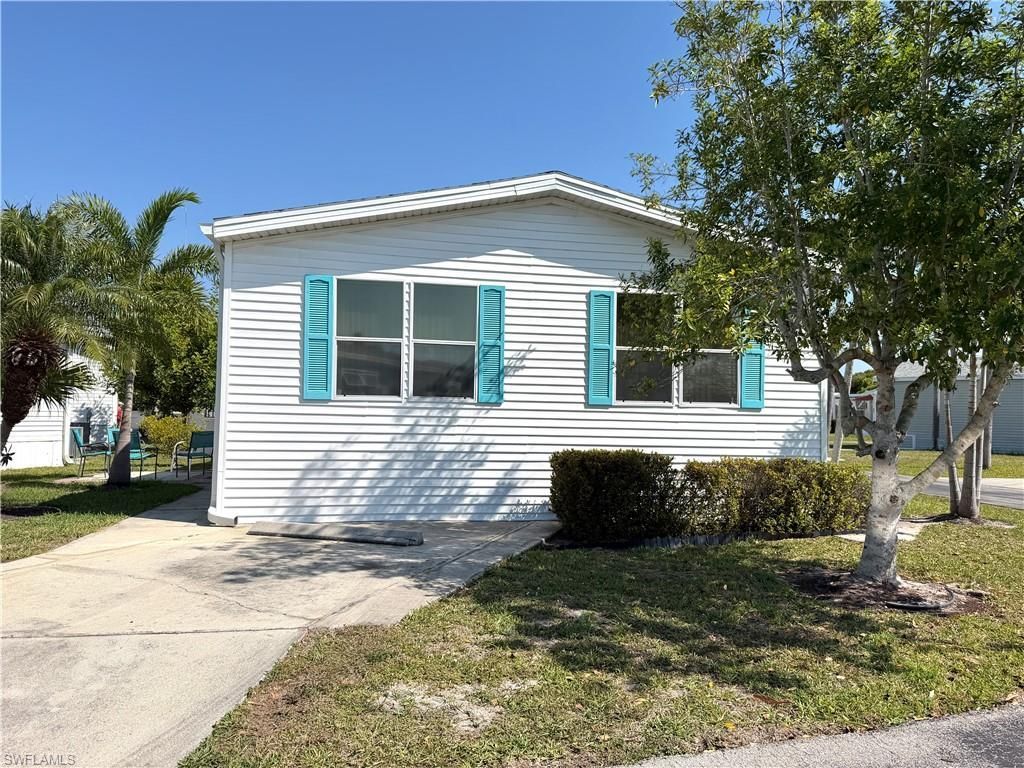 4700 Sawmill Dr W, Estero, FL 33928 Photo