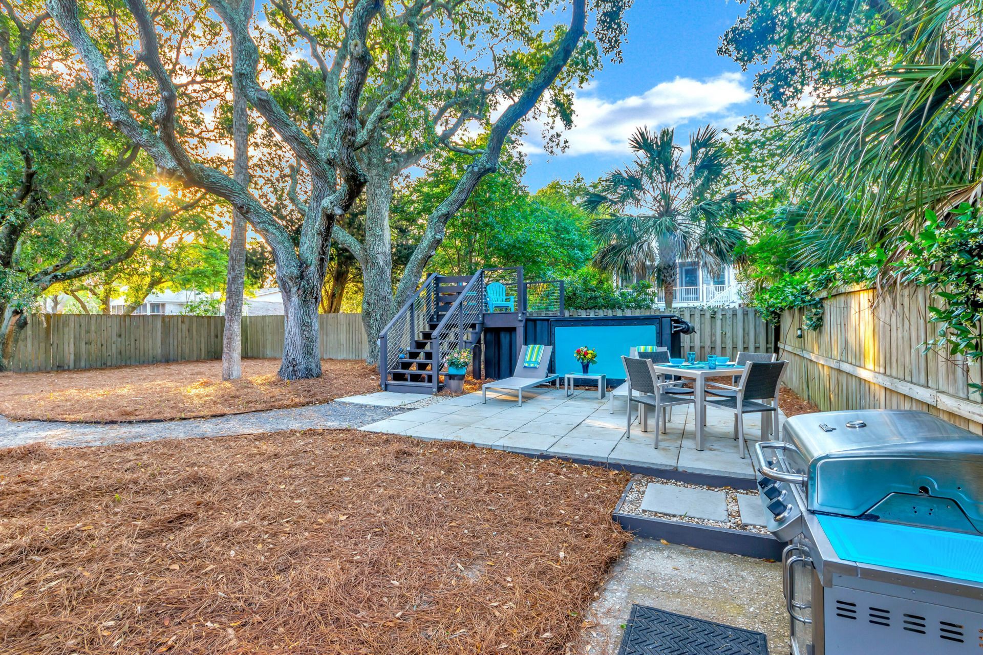 4005 Cameron Boulevard Photo 4
