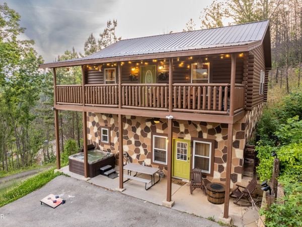 2213 Headrick Lead , Sevierville, TN 37862