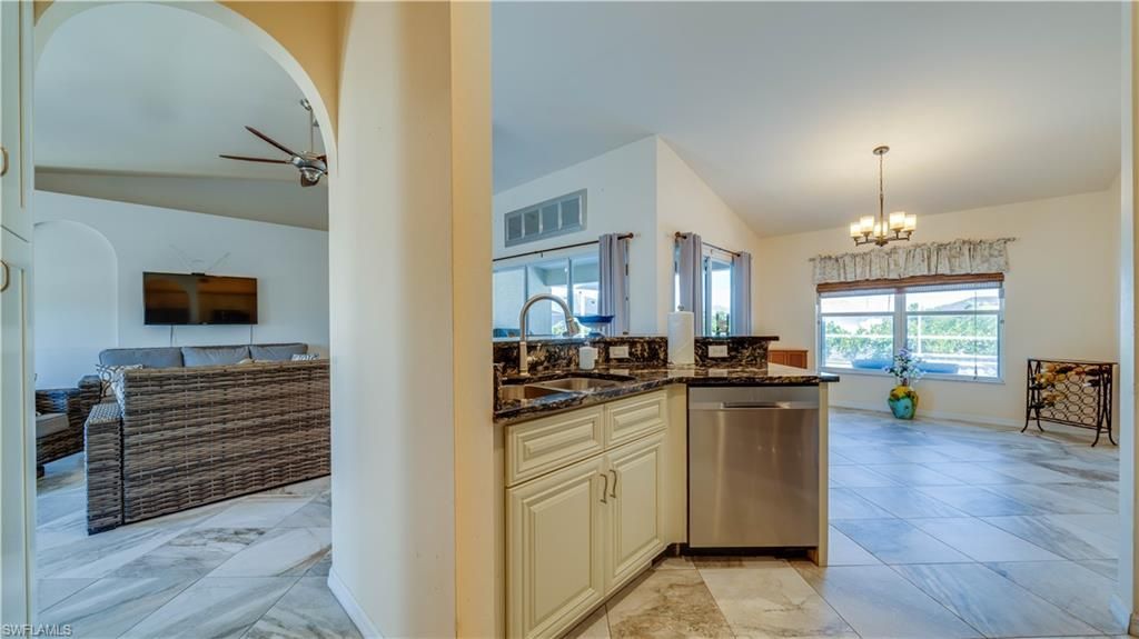 1105 SW 2nd St , Cape Coral, FL 33991 Photo