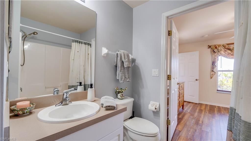 1105 SW 2nd St , Cape Coral, FL 33991 Photo