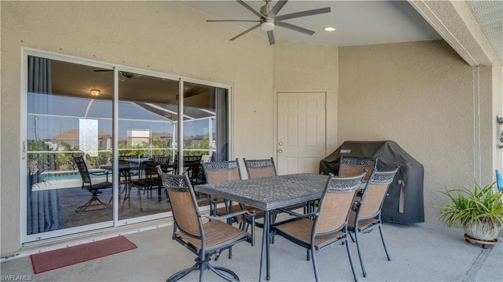 1105 SW 2nd St , Cape Coral, FL 33991 Photo