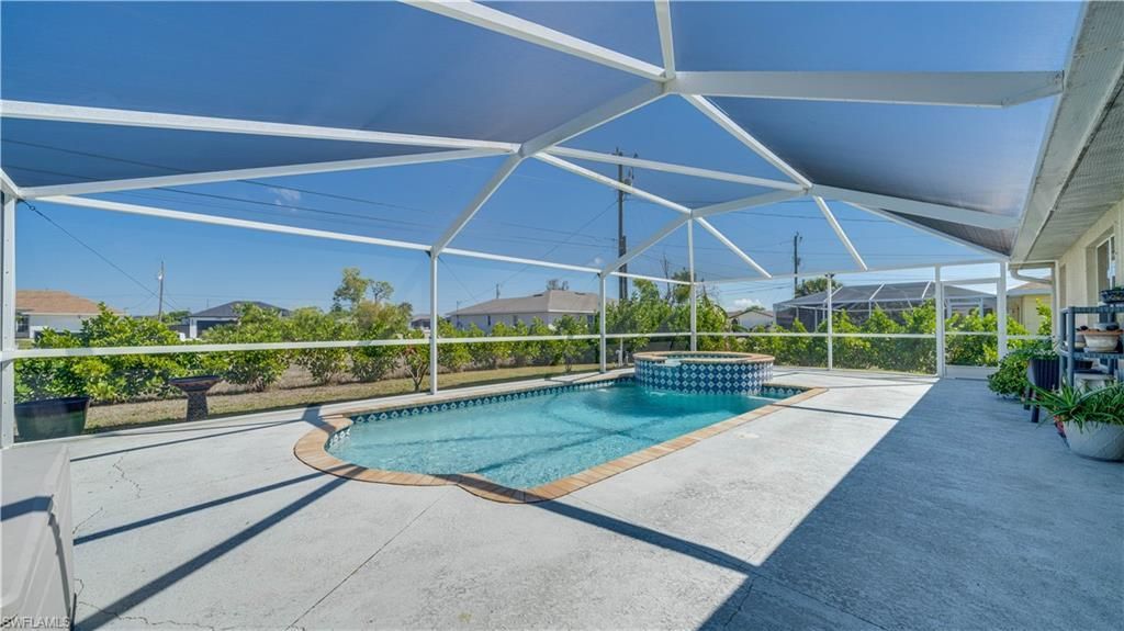 1105 SW 2nd St, Cape Coral, FL 33991 Photo