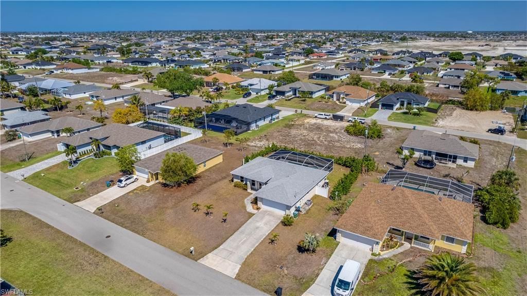 1105 SW 2nd St , Cape Coral, FL 33991 Photo