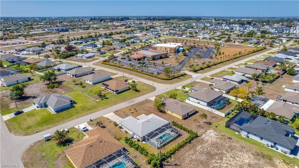 1105 SW 2nd St, Cape Coral, FL 33991 Photo