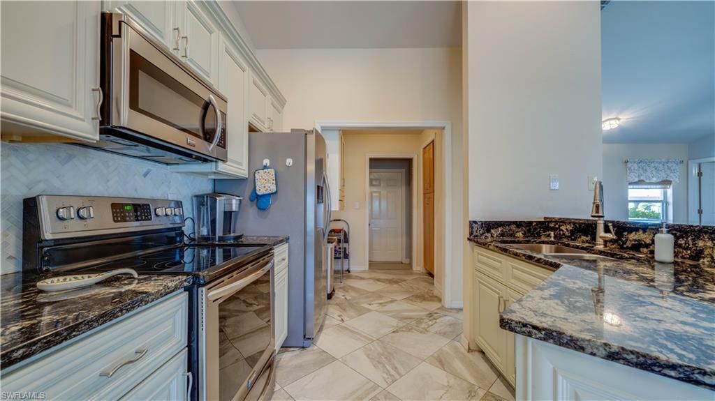 1105 SW 2nd St, Cape Coral, FL 33991 Photo