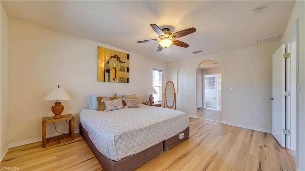 1105 SW 2nd St, Cape Coral, FL 33991 Photo