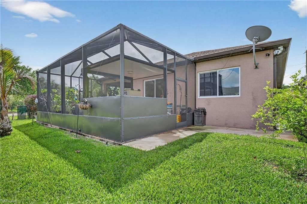 2522 Dora Ct, Lehigh Acres, FL 33971 Photo