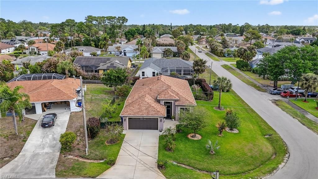 2522 Dora Ct, Lehigh Acres, FL 33971 Photo