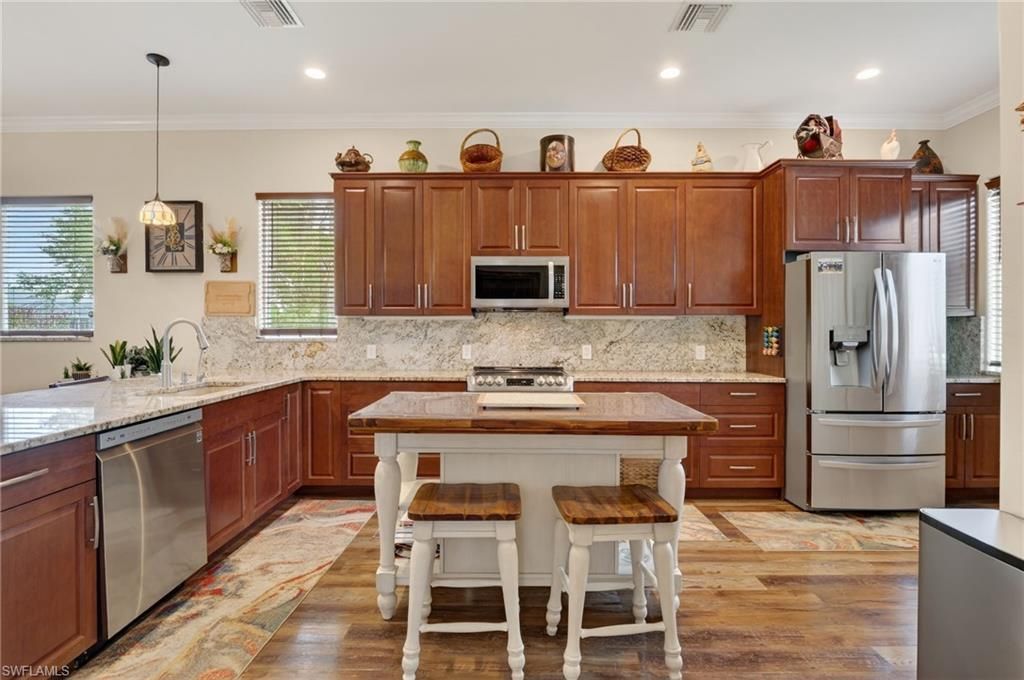 2522 Dora Ct, Lehigh Acres, FL 33971 Photo