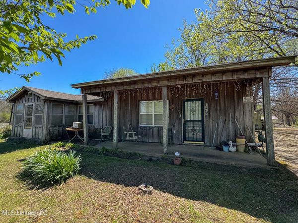 10650 Hwy 72 , Walnut, MS 38683