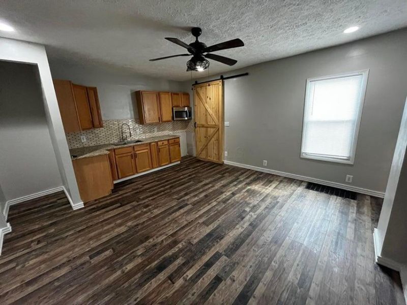 106 S Oakley Avenue , Columbus, OH 43204 Photo 4