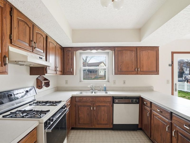 164 Greenbank Road , Columbus, OH 43230 Photo 17