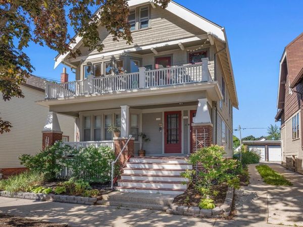 1845 N Warren AVENUE, Unit 1847, Milwaukee, WI 53202