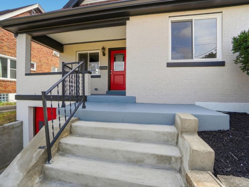 2571 Montana Avenue, Cincinnati, OH 45211 Photo 2