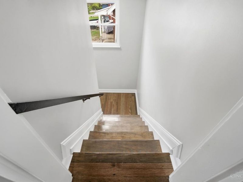 2571 Montana Avenue, Cincinnati, OH 45211 Photo 29