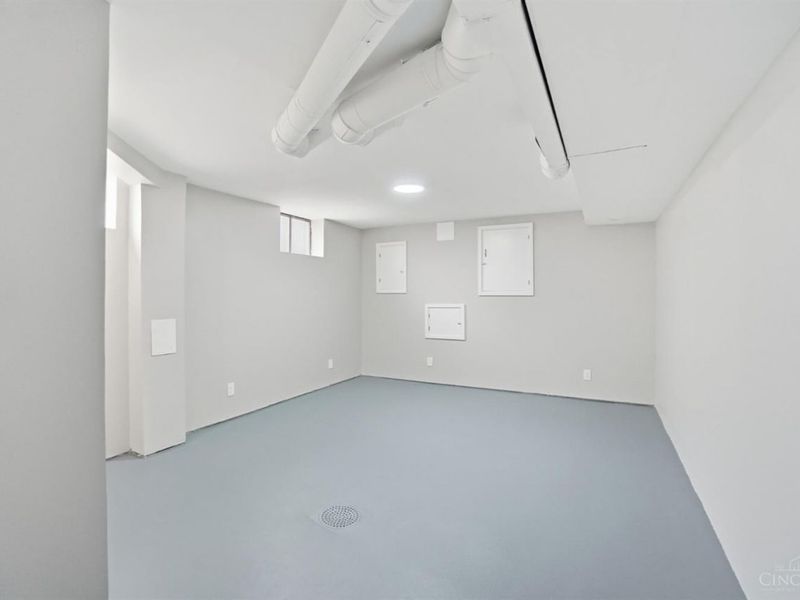 2571 Montana Avenue, Cincinnati, OH 45211 Photo 43