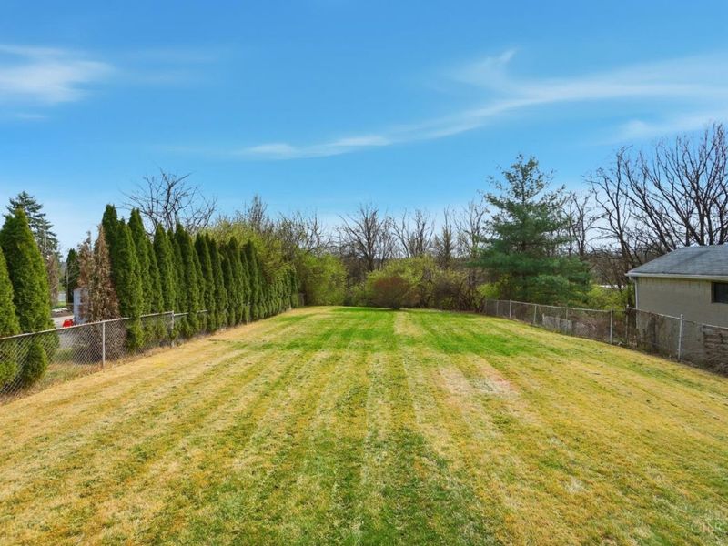 2571 Montana Avenue, Cincinnati, OH 45211 Photo 47