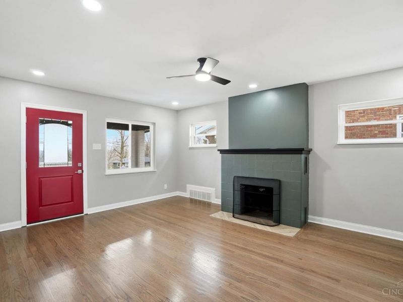 2571 Montana Avenue, Cincinnati, OH 45211 Photo 5