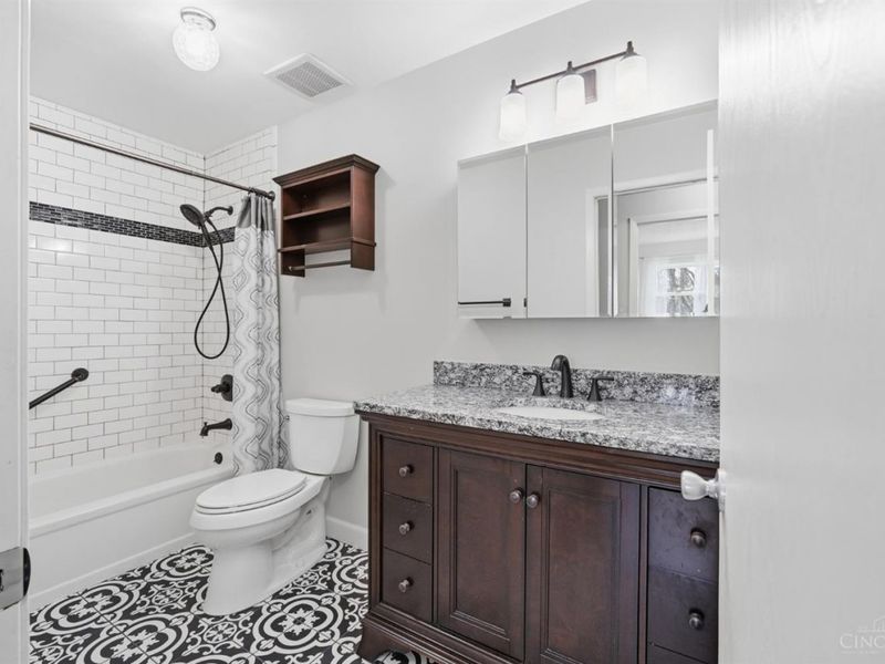 9678 Iris Drive, West Chester, OH 45241 Photo 20