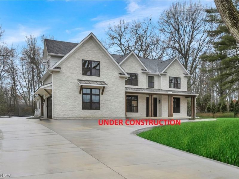 690 Club Drive W, Aurora, OH 44202 Photo 1