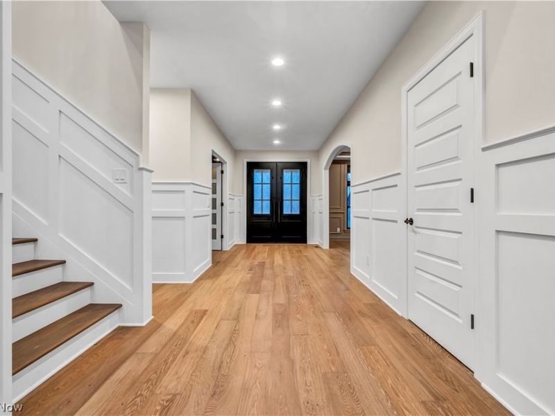 690 Club Drive W, Aurora, OH 44202 Photo 4