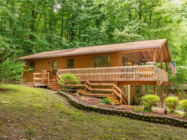 7924 Eberhart Road NW, Dover, OH 44622