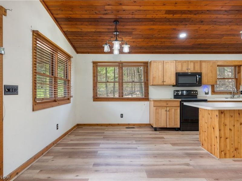 7924 Eberhart Road NW, Dover, OH 44622 Photo 40