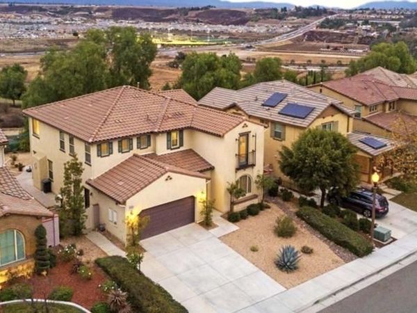 39158 Steeplechase Ln., Temecula, CA 92591