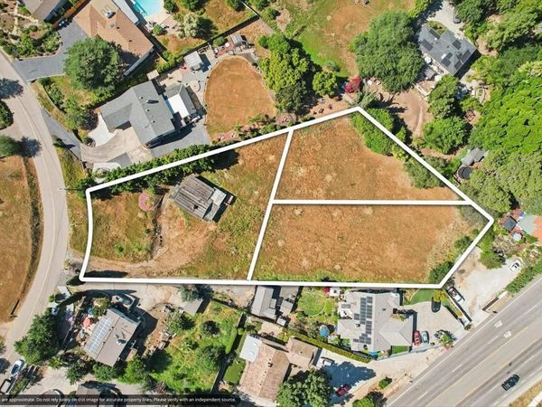 10752 Lupin Way, La Mesa, CA 91941